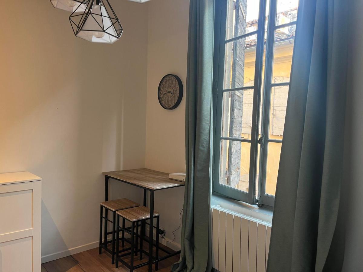 Studio En Plein Coeur Du Centre D'Arles Apartment Ngoại thất bức ảnh